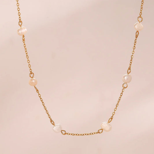Amélie Pearl Necklace